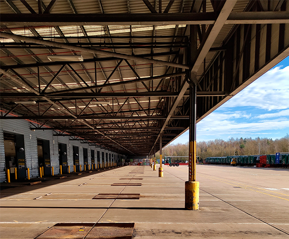 Conheça os principais tipos de doca para carga e descarga 